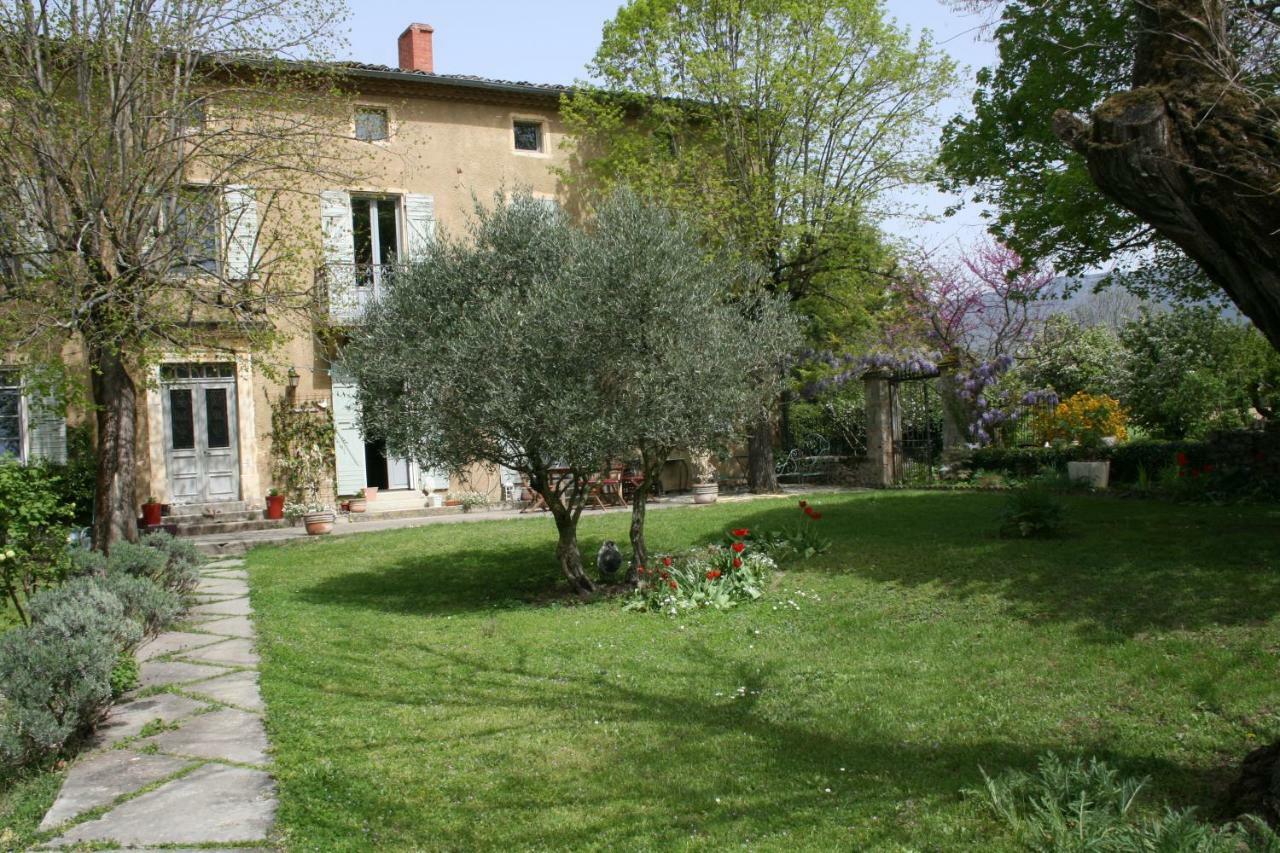 Le Domaine Des Rouges Queues Hotell Chateaudouble  Exteriör bild